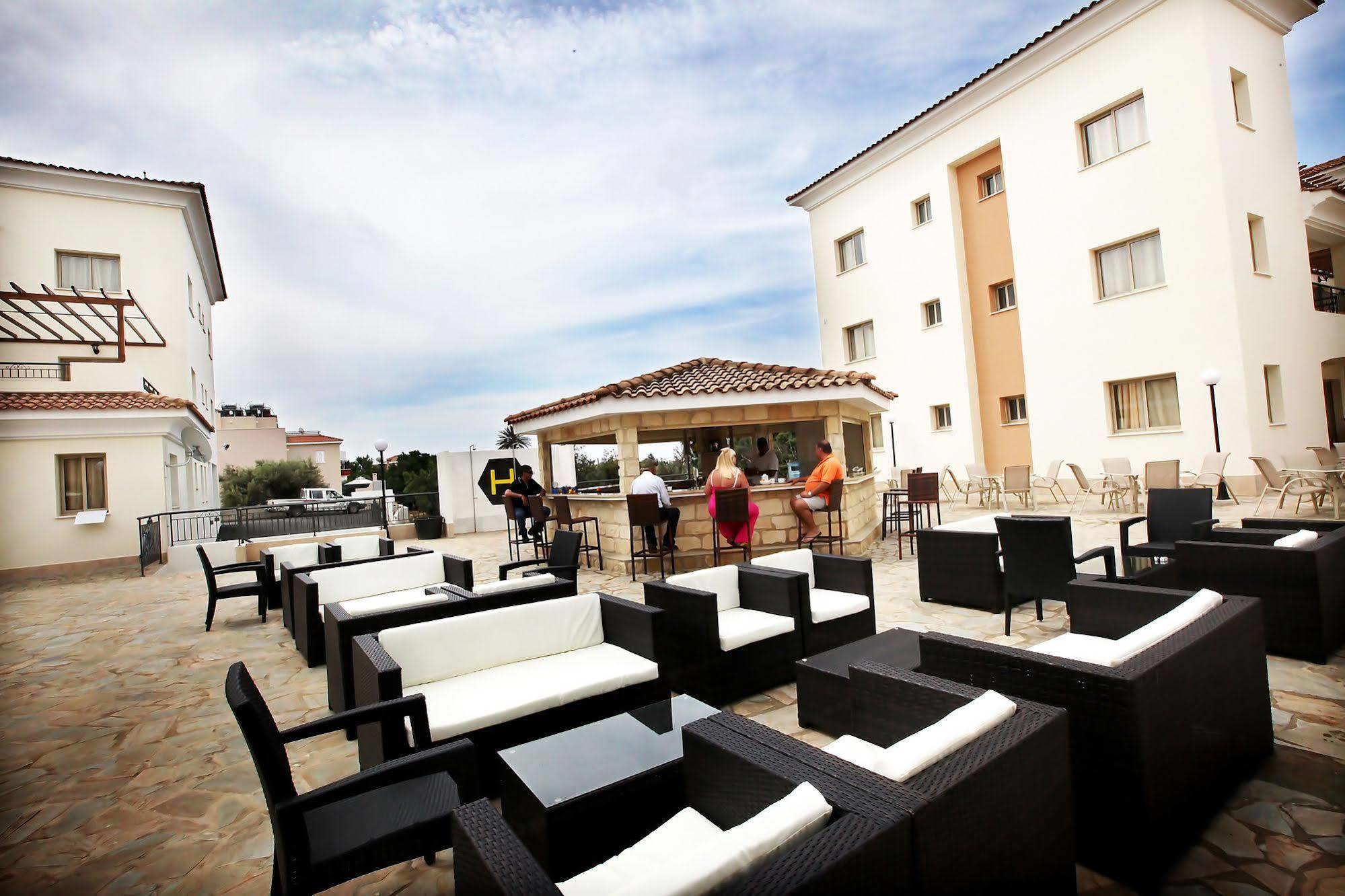 Oracle Exclusive Resort Paphos Extérieur photo
